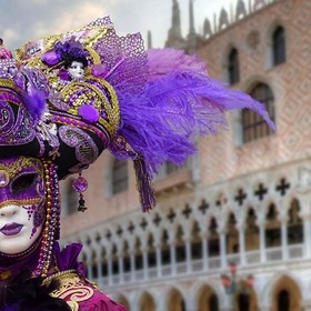 karnavalut-vyv-veneciq-classictour-bg_280x280_crop_478b24840a