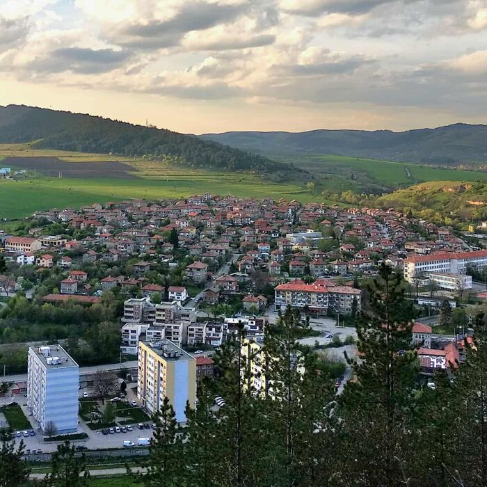 breznik-mypernik-bg_700x700_crop_478b24840a