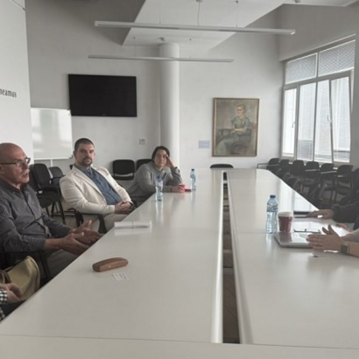 aidb-i-nbu-aidb_700x700_crop_478b24840a