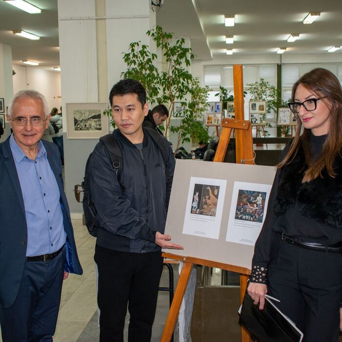 013-uzu_700x700_crop_478b24840a