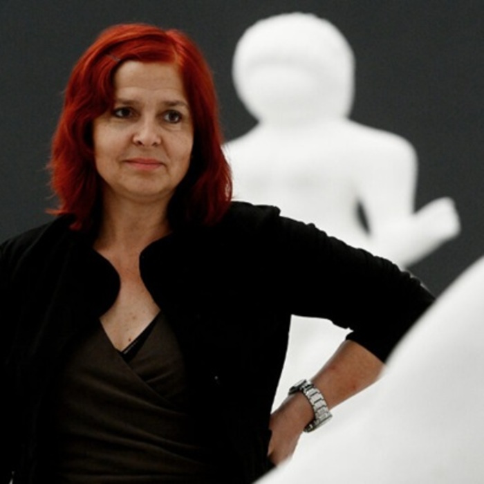 monika-popova-v-kapital_700x700_crop_478b24840a