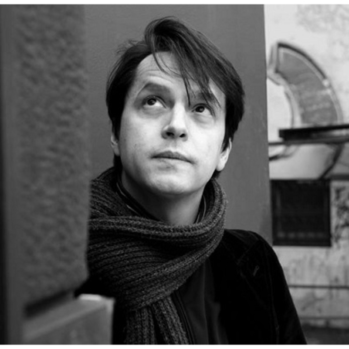 boqn-mancev-iztik-zapad_700x700_crop_478b24840a